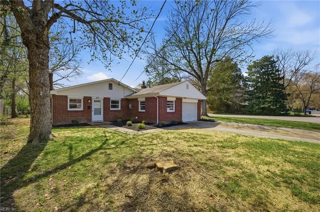 69 Stanley DR, NEWPORTNEWS VA 23608 - Main photo