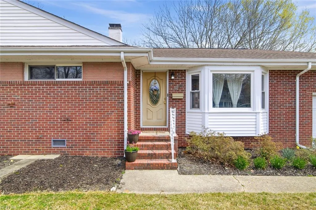 32 Astor DR, Newport News — 3 bed Residential, 1,339 sqft