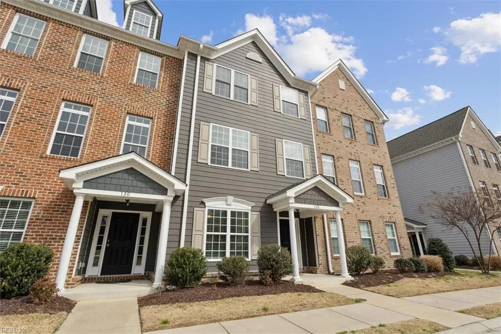 128 Daybeacon ST, YORKTOWN VA 23692 - Main photo