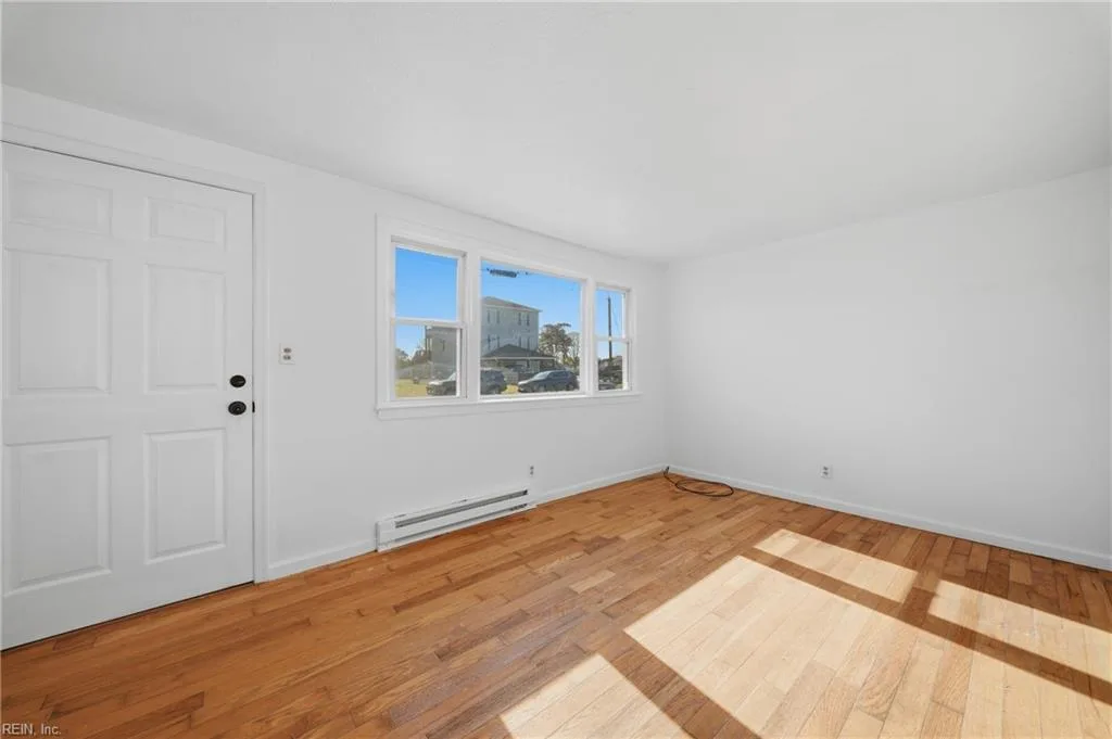 9513 6th Bay ST, NORFOLK VA 23518 - Photo 5