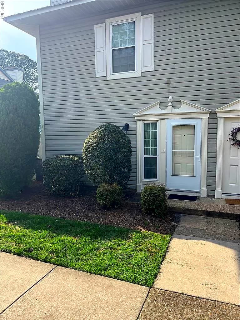 2325 Cretan CT, VIRGINIA BEACH VA 23454 - Main photo