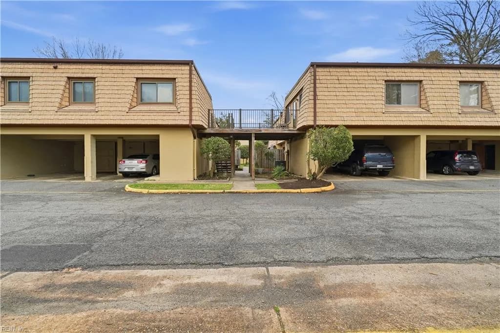 1501 Malibu PL, NEWPORTNEWS VA 23608 - Photo 2