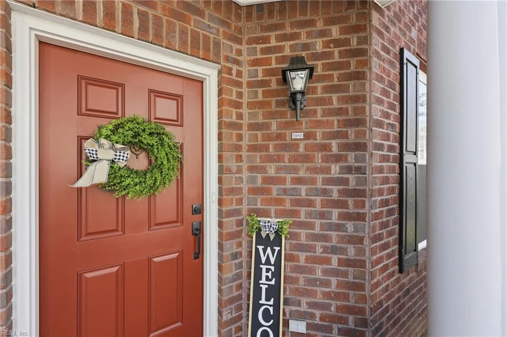 5945 Echingham DR, VIRGINIABEACH VA 23464 - Photo 5