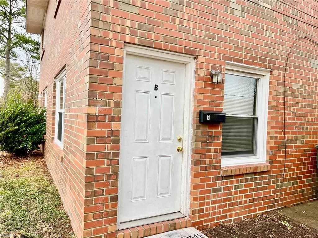912 Druid CIR #B, NORFOLK VA 23504 - Photo 4