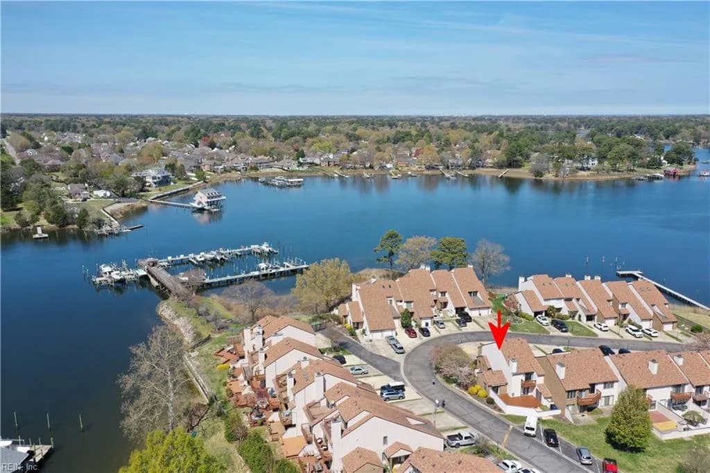 53 Sandie Point LN, PORTSMOUTH VA 23701 - Photo 2