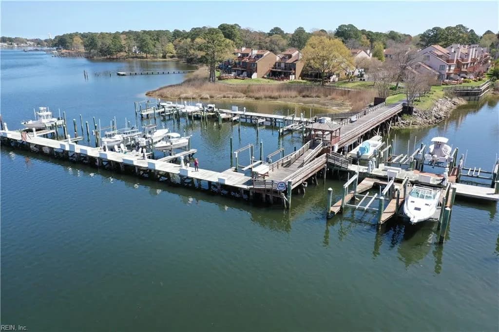 53 Sandie Point LN, PORTSMOUTH VA 23701 - Photo 3
