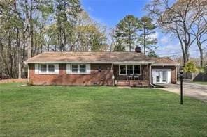 21 Executive DR, NEWPORTNEWS VA 23606 - Main photo
