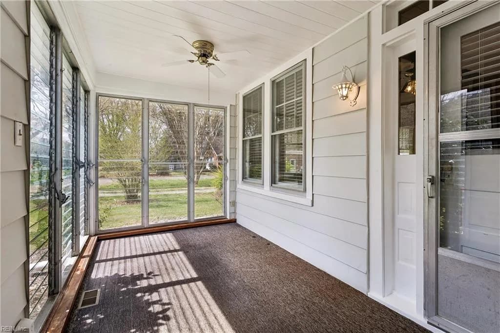 121 Old Railway RD, YORKTOWN VA 23692 - Photo 5