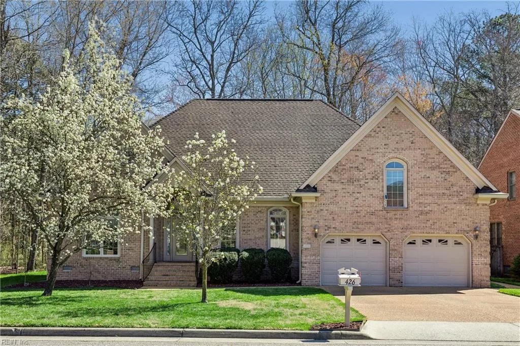 426 Richter LN, YORKTOWN VA 23693