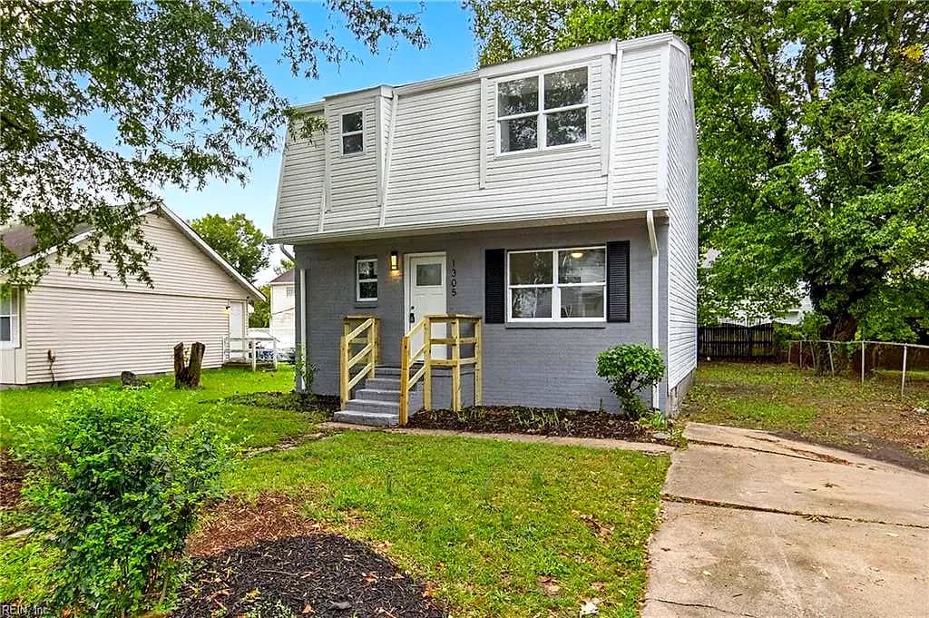 1305 W 26th ST, NORFOLK VA 23508 - Main photo