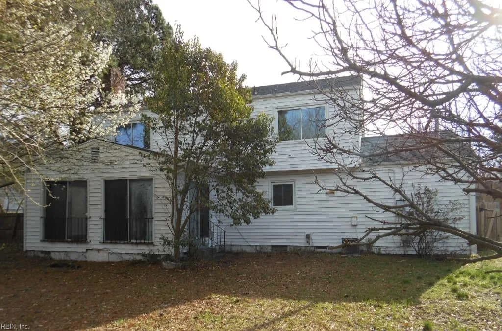 207 Swartmore DR, HAMPTON VA 23666 - Photo 5