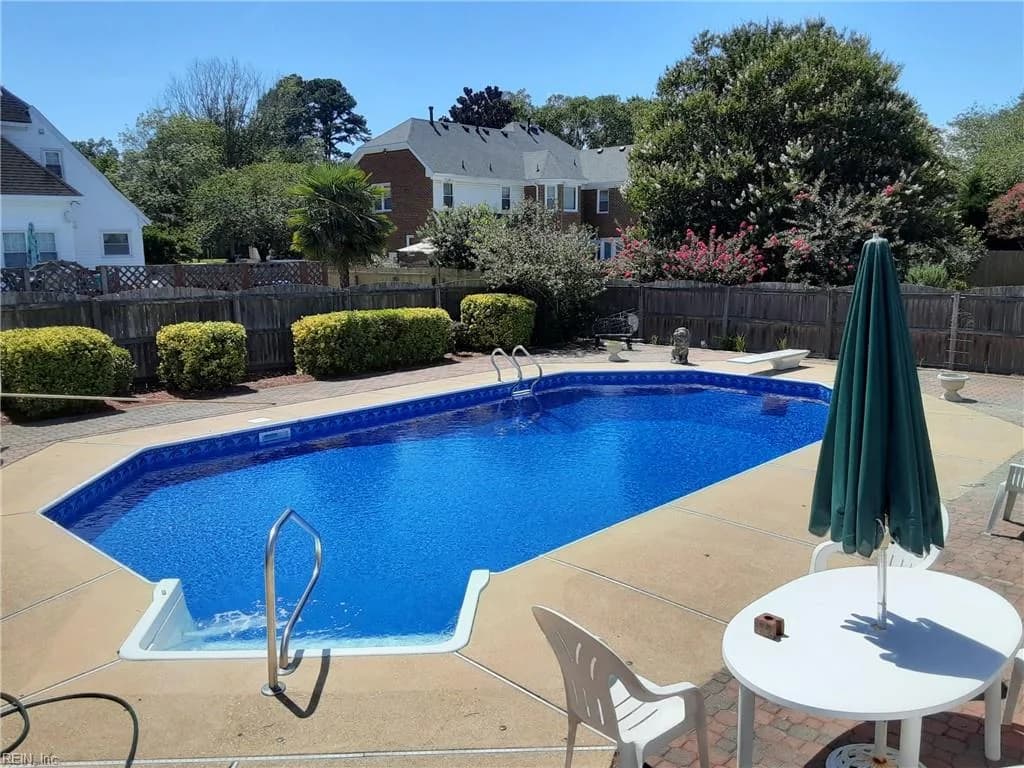 4105 Margaret Ann CT, CHESAPEAKE VA 23321 - Photo 3