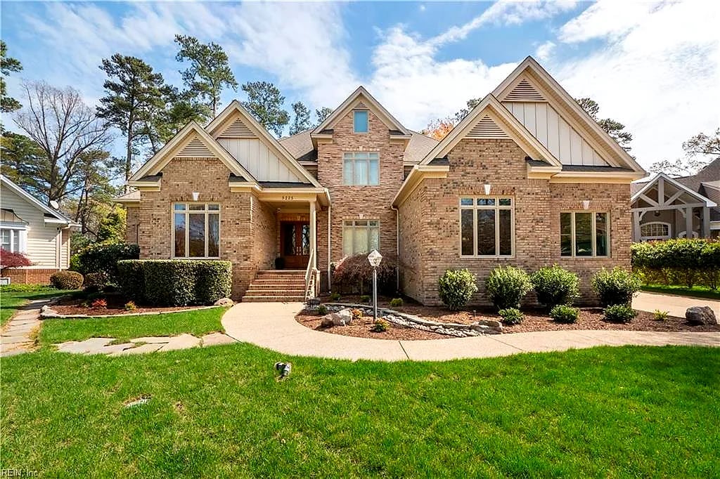 5225 Regatta Pointe RD, SUFFOLK VA 23435