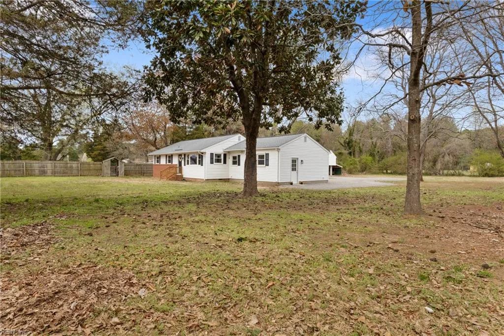 7013 Ashley ST, HAYES VA 23072 - Photo 5