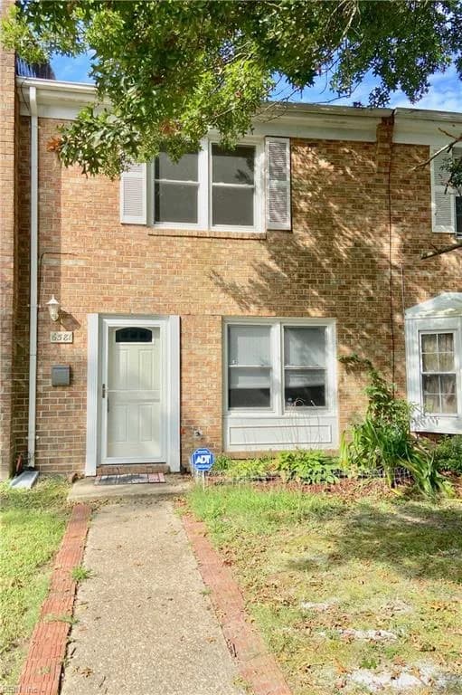 6581 Stoney PT, NORFOLK VA 23502 - Photo 2