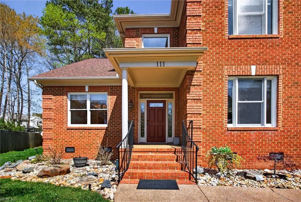 111 Leyland CT, YORKTOWN VA 23693 - Photo 4