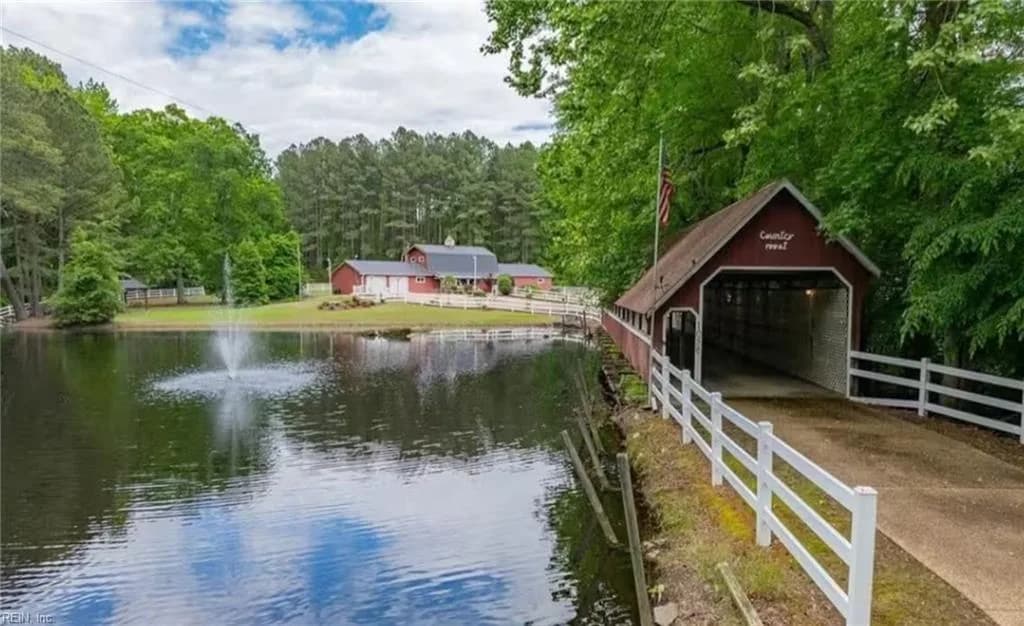 1058 Pine Log RD, SKIPPERS VA 23879 - Photo 2