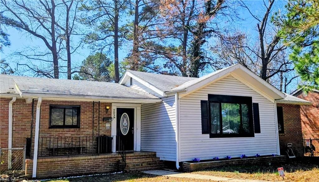 203 Median CIR, PORTSMOUTH VA 23701 - Main photo