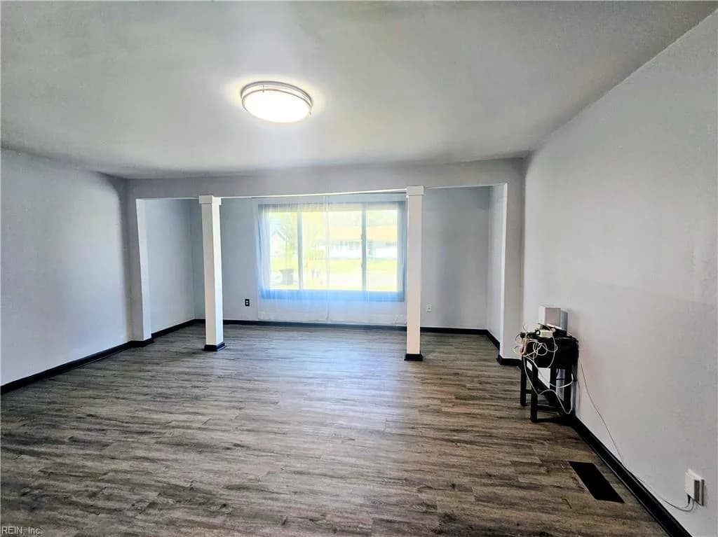 203 Median CIR, PORTSMOUTH VA 23701 - Photo 3