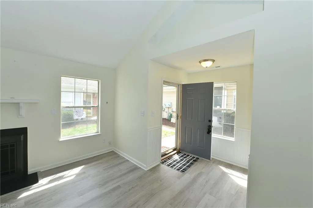 1717 Orchard WAY, CHESAPEAKE VA 23320 - Photo 3