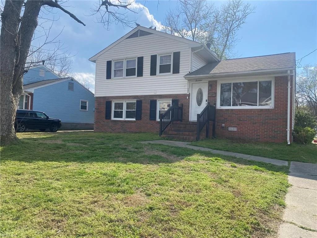 17 Janet DR, Hampton — 4 bed Residential, 1,525 sqft