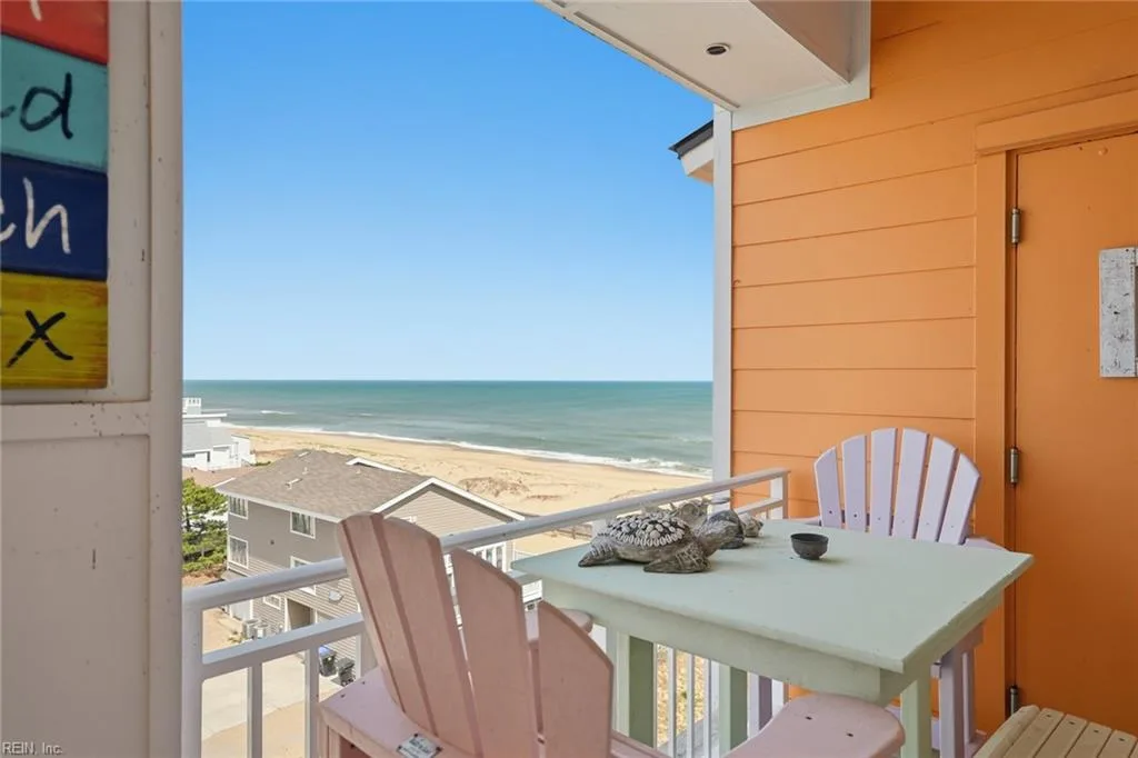 3700 Sandpiper RD #410A, VIRGINIABEACH VA 23456 - Photo 4
