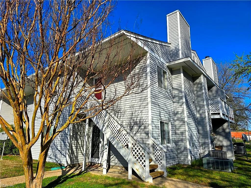 113 Roane DR #A, Hampton — 2 bed Residential, 1,071 sqft