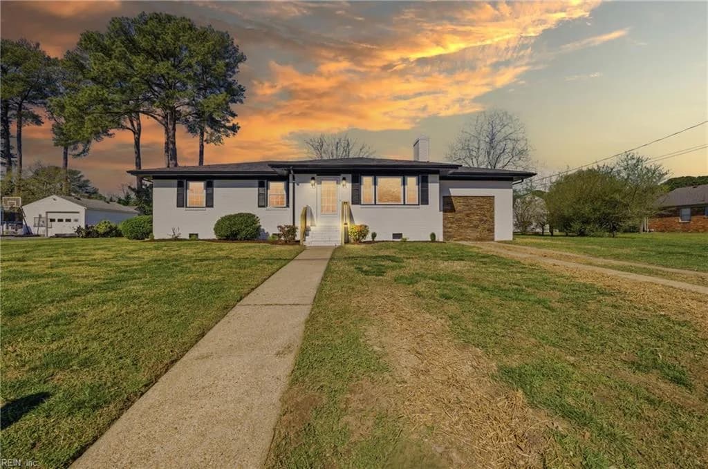 302 Chandler Harper DR, PORTSMOUTH VA 23701 - Photo 2