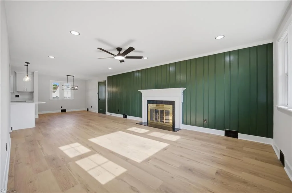 302 Chandler Harper DR, PORTSMOUTH VA 23701 - Photo 5