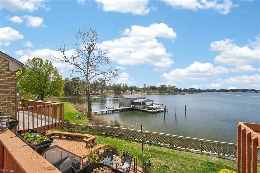 42 Sandie Point LN, PORTSMOUTH VA 23701 - Photo 4