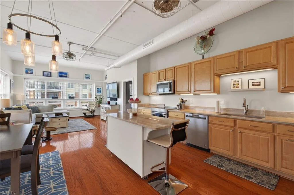 2951 Baltic AVE #310, Virginia Beach — 2 bed Residential, 1,381 sqft