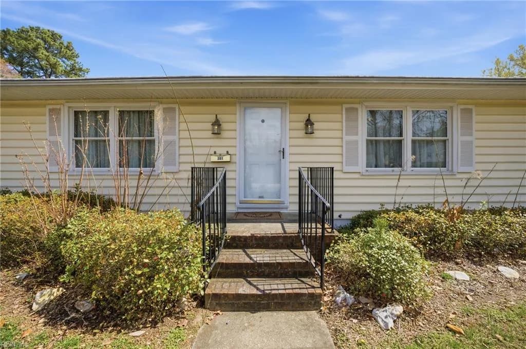 201 Hankins ST, HAMPTON VA 23669 - Photo 3