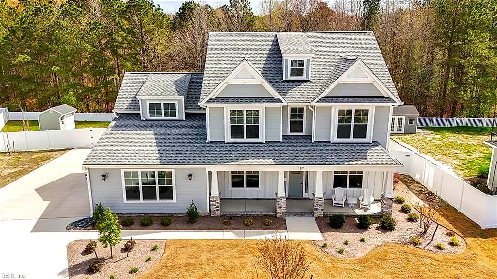 187 Hessian LOOP, Chesapeake — 5 bed Residential, 3,583 sqft