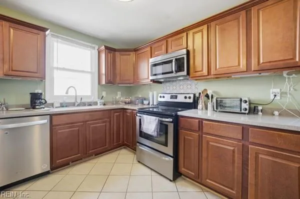 1207 Yeadon RD, Chesapeake — 3 bed Residential, 1,014 sqft