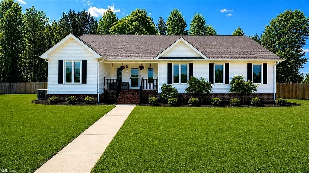 201 Byrd ST, SUFFOLK VA 23434 - Main photo