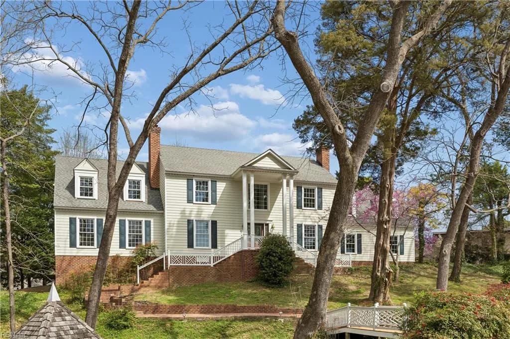 15 W Governor DR, NEWPORTNEWS VA 23602 - Photo 3
