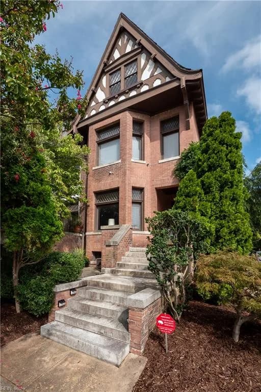 406 Mowbray ARCH, NORFOLK VA 23507 - Main photo