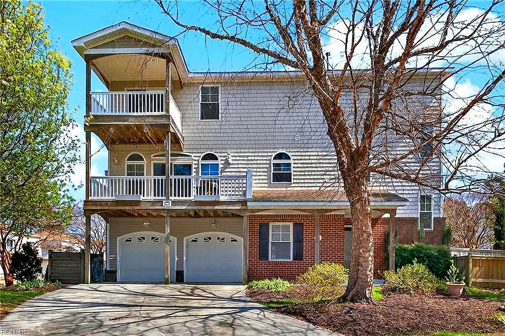 2208 POWHATAN AVE, VIRGINIA BEACH VA 23455 - Main photo