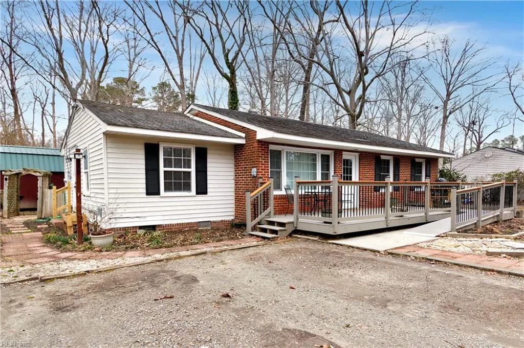 104 Schenck DR, WILLIAMSBURG VA 23188 - Photo 4
