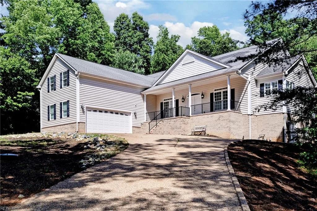 100 Lakewood DR, WILLIAMSBURG VA 23185 - Photo 3
