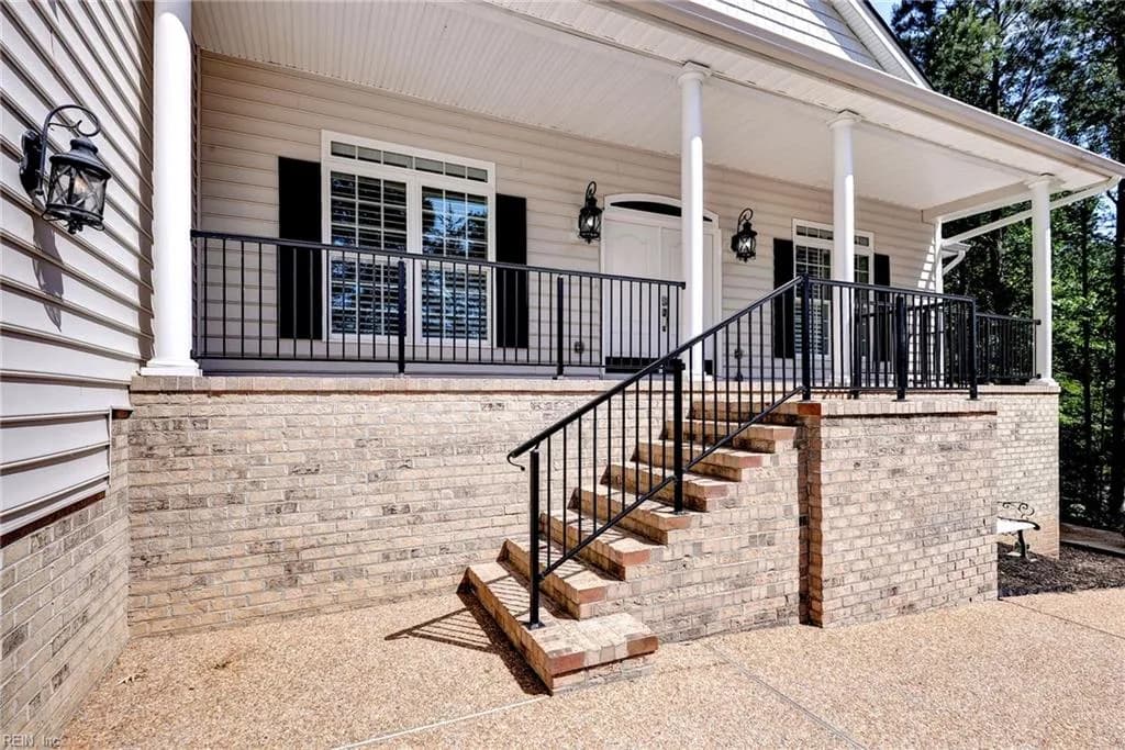 100 Lakewood DR, WILLIAMSBURG VA 23185 - Photo 5