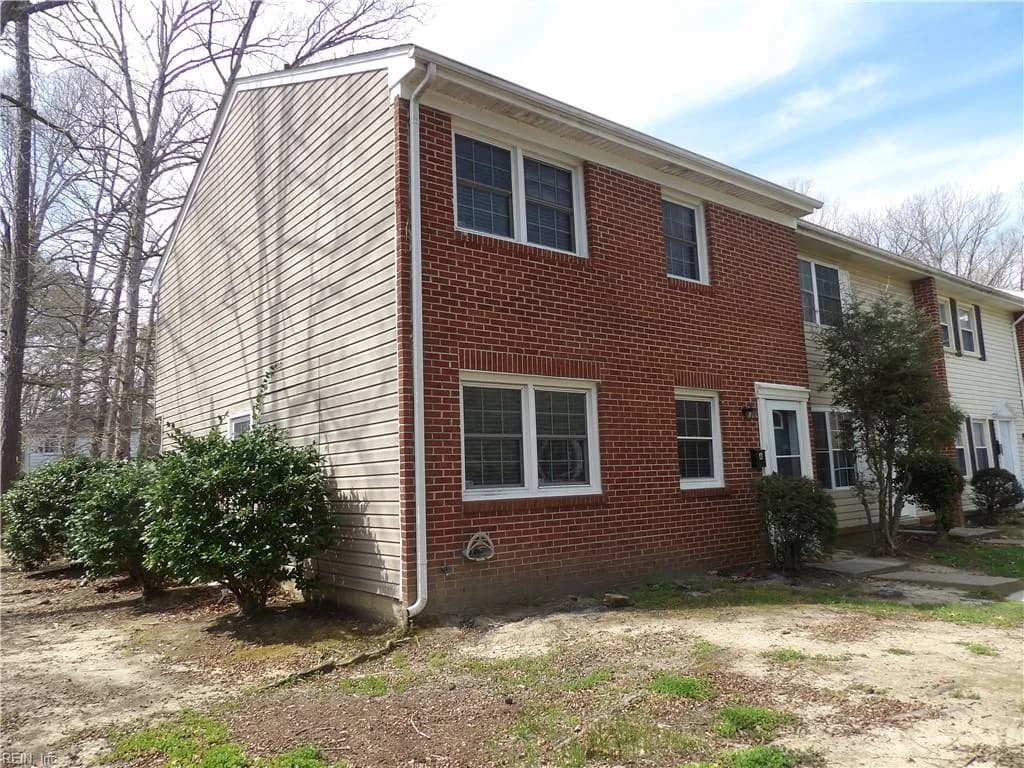 408 Savage DR #A, NEWPORTNEWS VA 23602 - Main photo