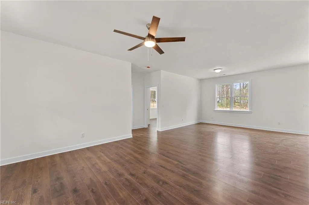 8986 Marlfield DR, GLOUCESTER VA 23061 - Photo 4