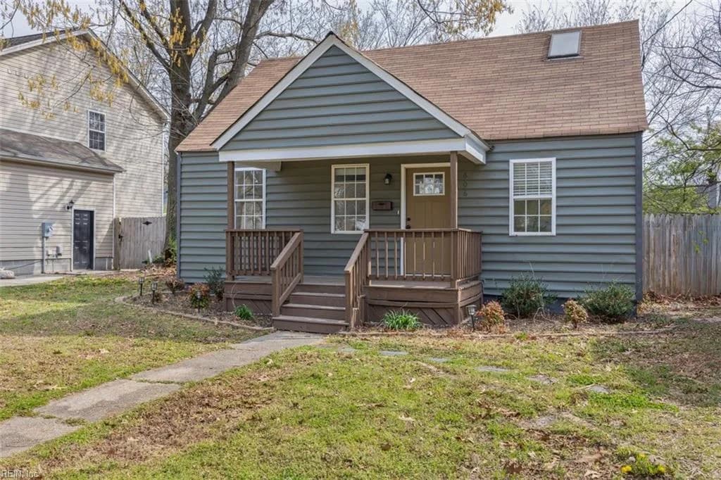 606 Delaware AVE, HAMPTON VA 23661 - Photo 2