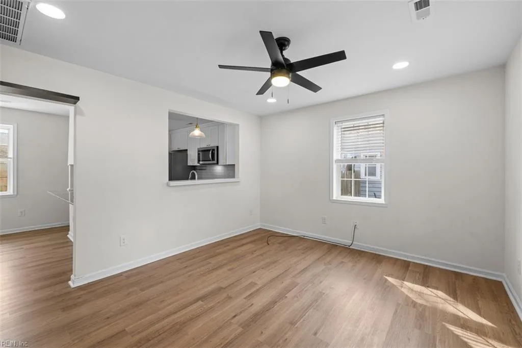 606 Delaware AVE, HAMPTON VA 23661 - Photo 5