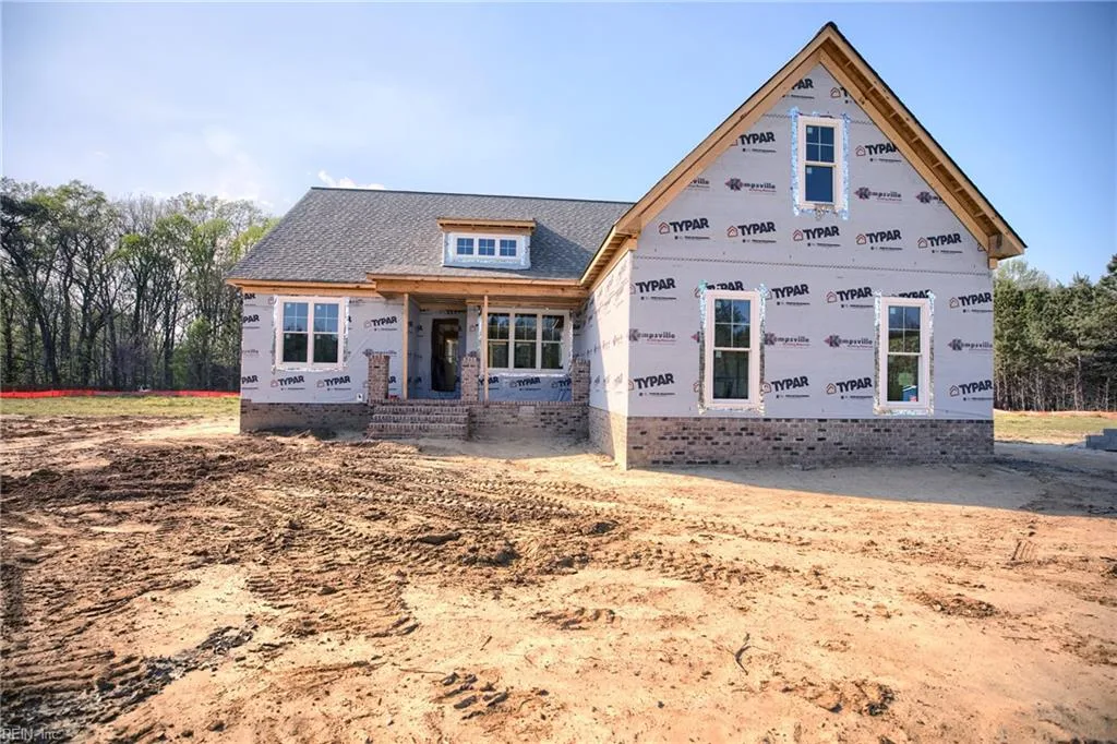 191 Courtney LN, DUTTON VA 23050