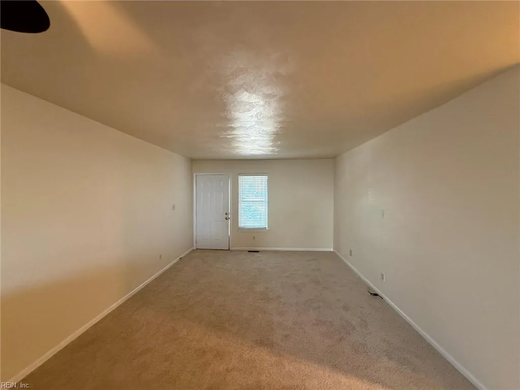 225 A View AVE #102, NORFOLK VA 23503 - Photo 5
