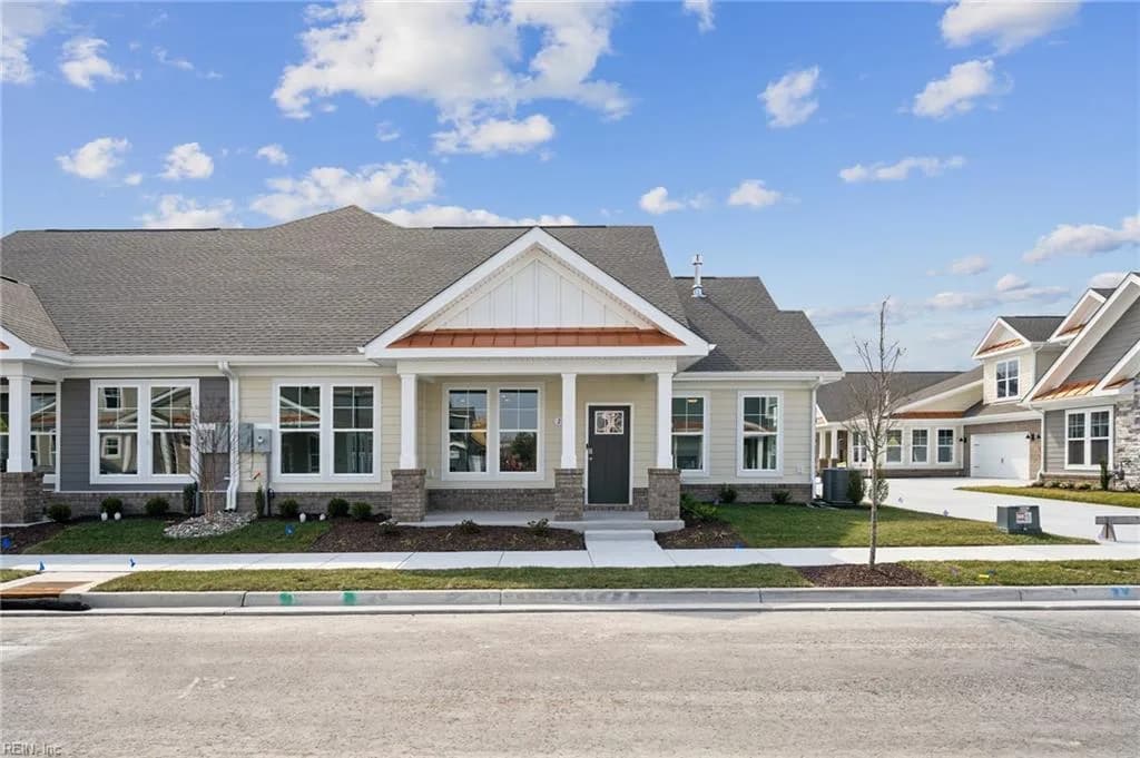 2200 Edwin DR, CHESAPEAKE VA 23322 - Photo 2