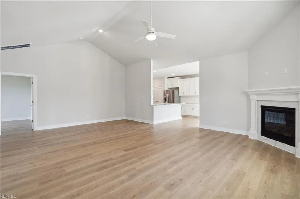 2204 Edwin DR, CHESAPEAKE VA 23322 - Photo 4