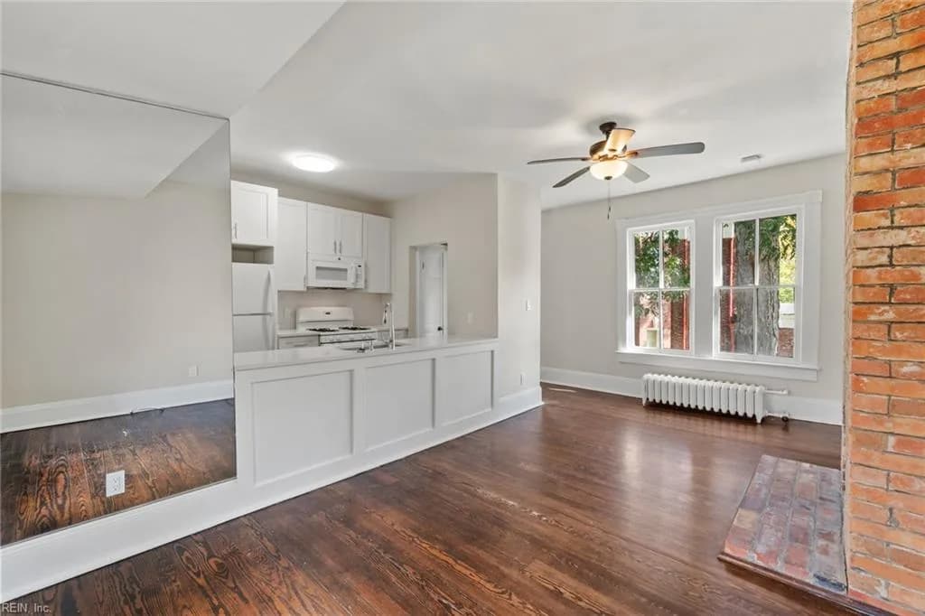 407 Warren CRES #4, NORFOLK VA 23507 - Photo 5